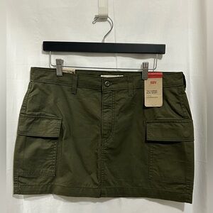 Levi's - Olive Green Cargo Skirt